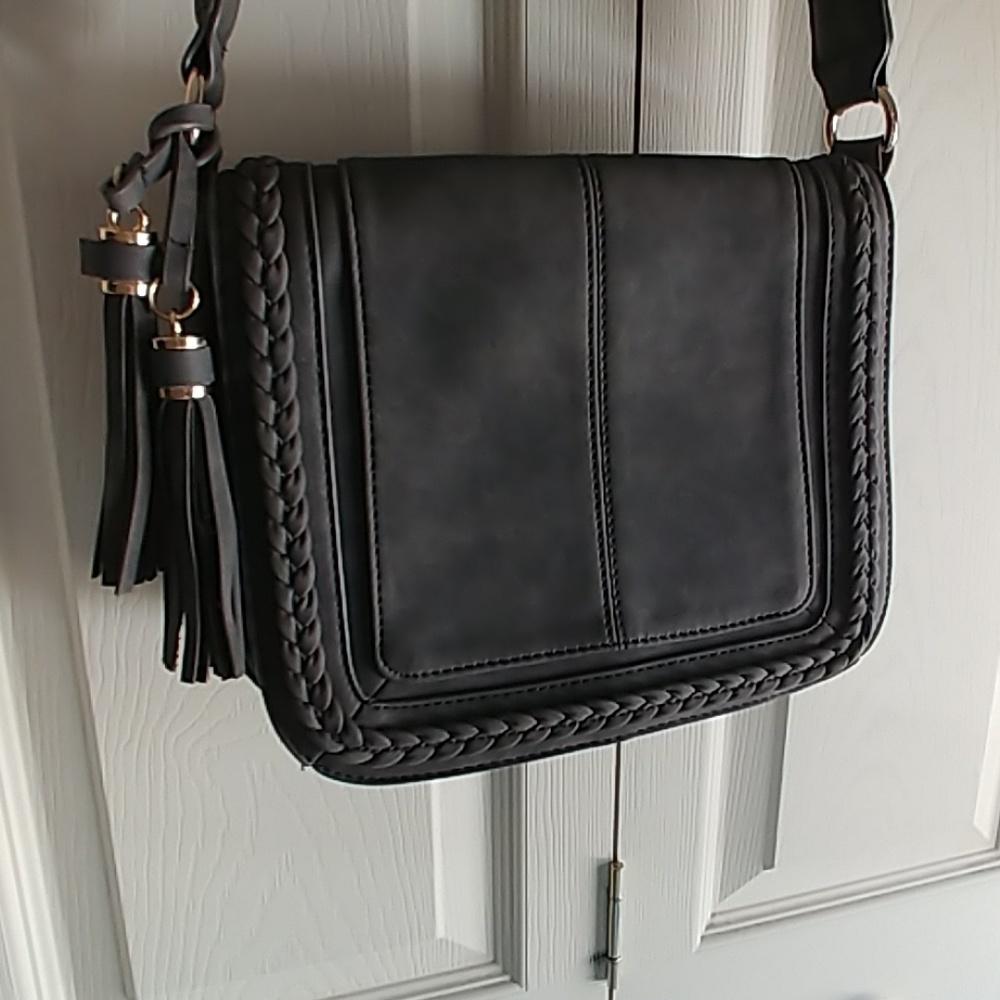 🖤NwoT Francesca's cross body bag